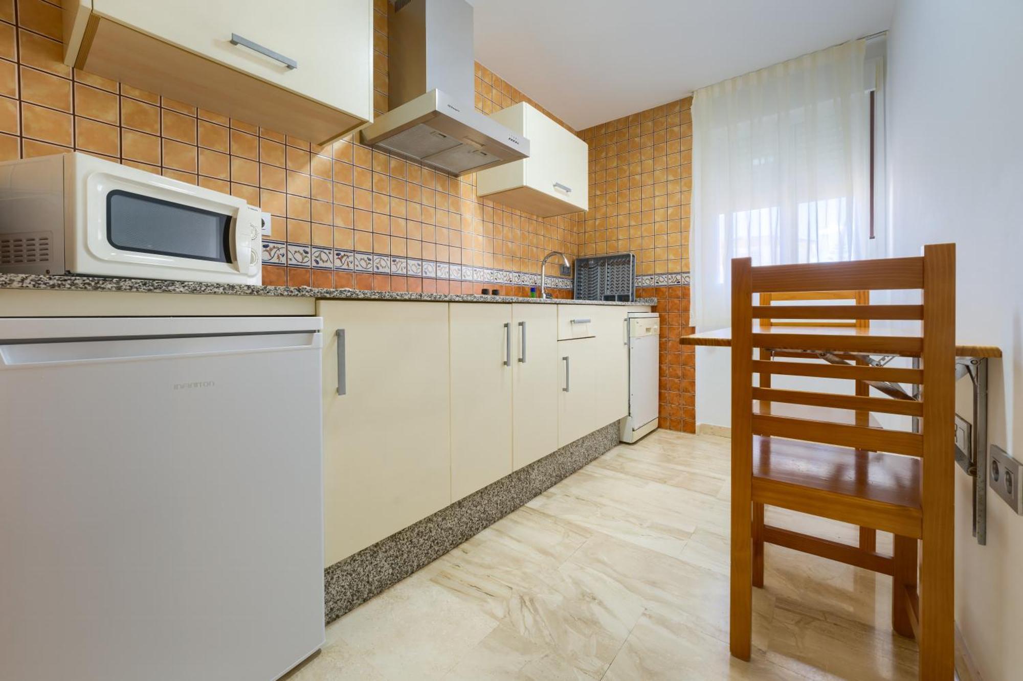 Hotel Apartamentos Loto Conil โกนิล เด ลาฟรอนเตรา ภายนอก รูปภาพ