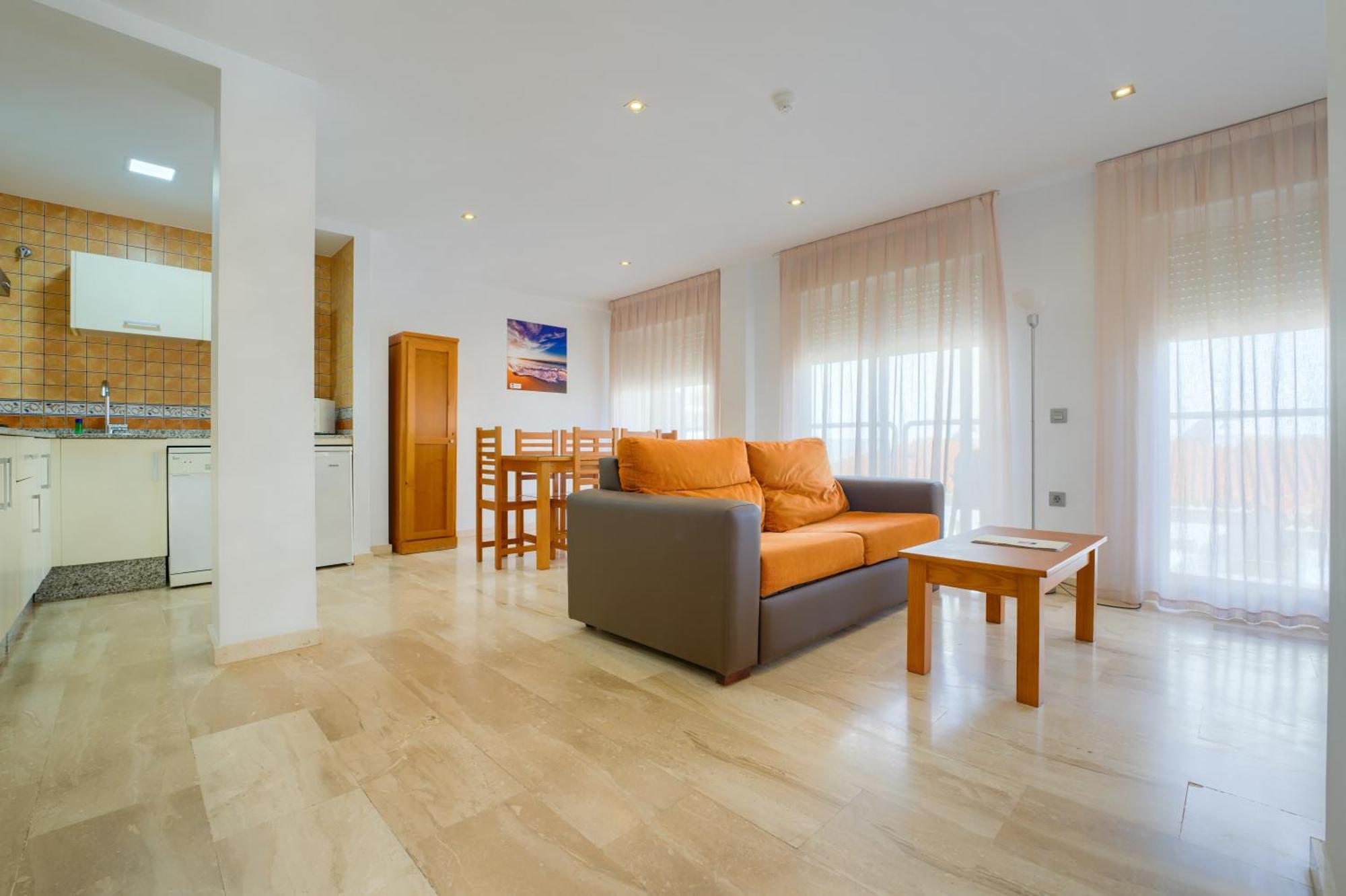 Hotel Apartamentos Loto Conil โกนิล เด ลาฟรอนเตรา ภายนอก รูปภาพ